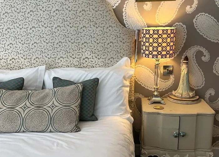 Rooms At Number One