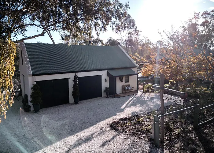 St Helen'S Cottages
