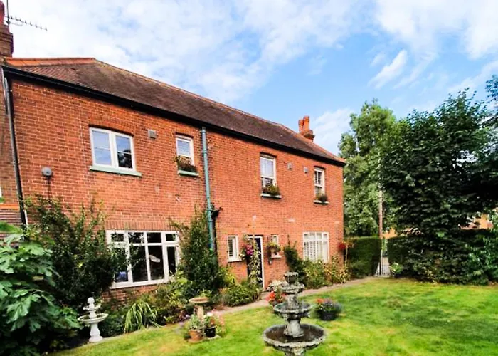 The Lodge Stanwell