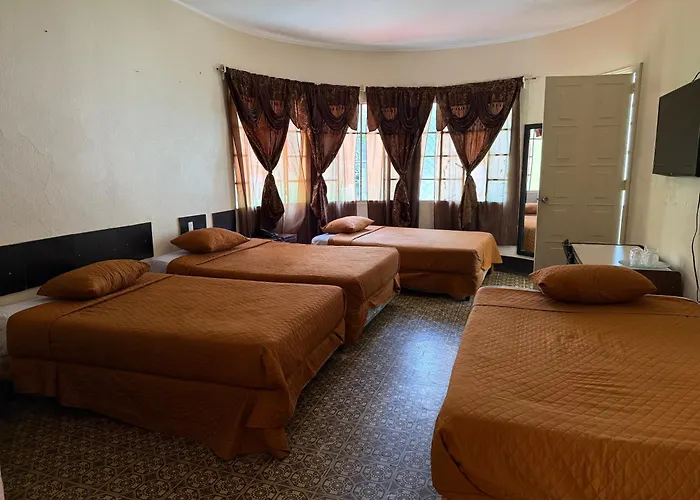 Hotel Mayesstic