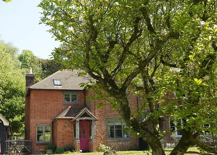 Mays Cottage Bed And Breakfast