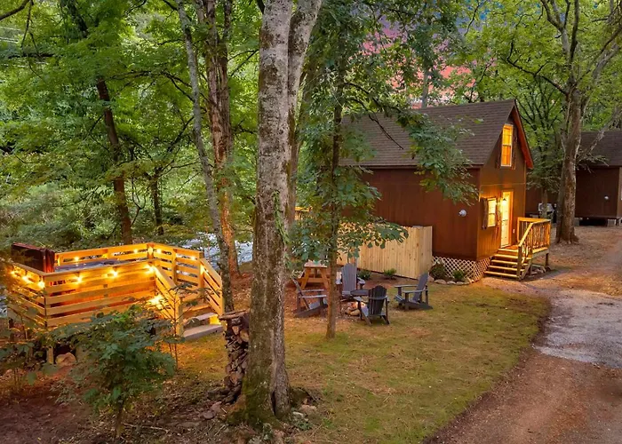 Creekwalk Inn Bed And Breakfast With Cabins