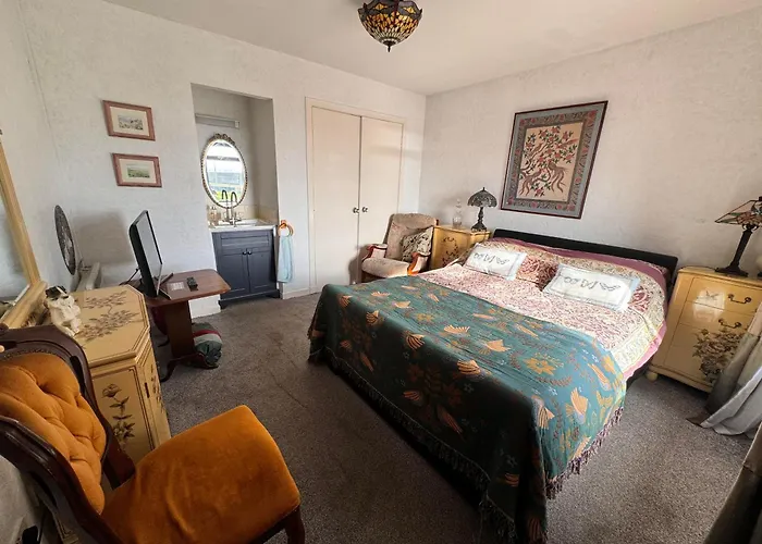 Sea Song, Selkie House