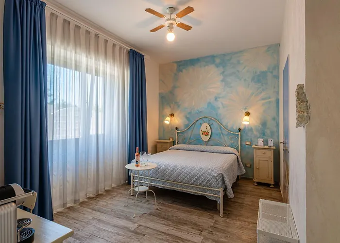 Lagarolina Del Conero B&B