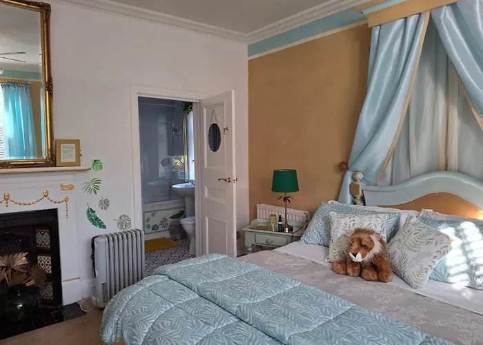 Jesmond House B&B Room3 Superking Ensuite