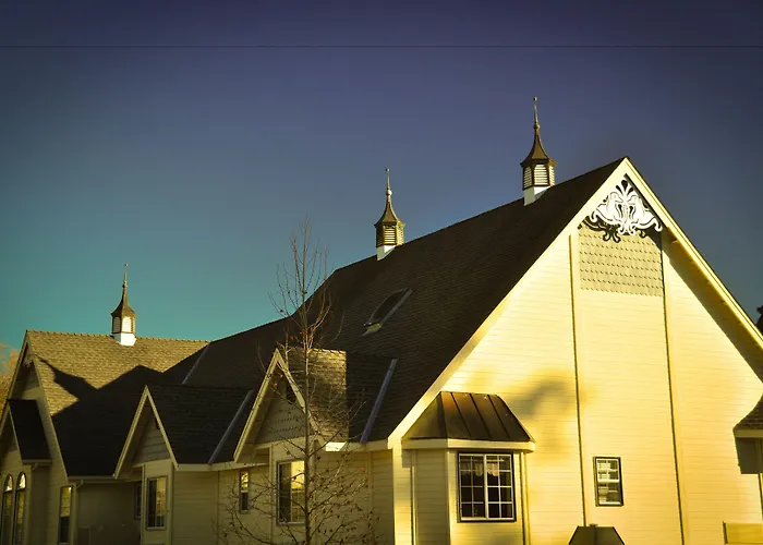 Oakhurst Bed & Breakfasts 