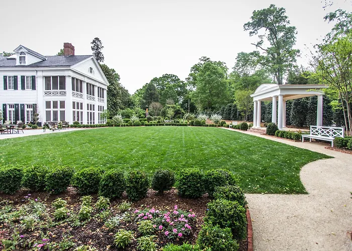 Huntersville Bed & Breakfasts 