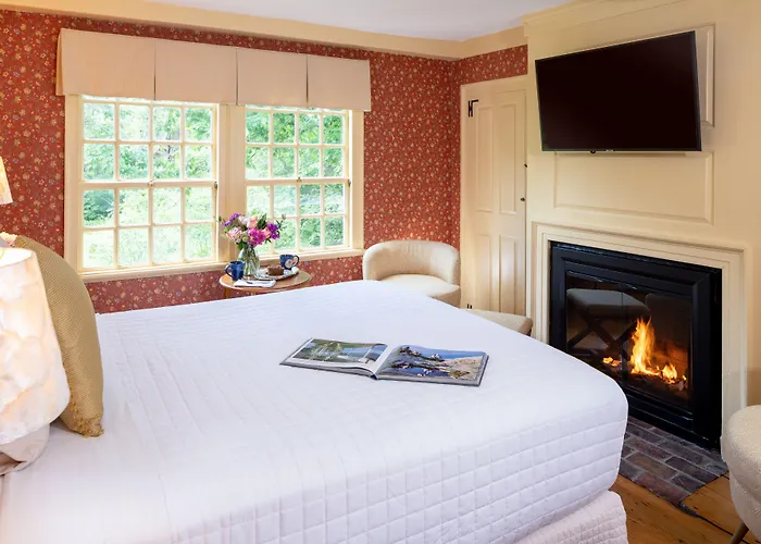 Waldo Emerson Inn