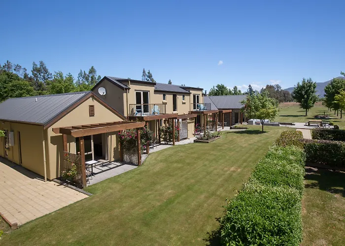 Maple Lodge Luxury Bed & Breakfast