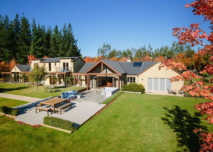 Maple Lodge Luxury Bed & Breakfast