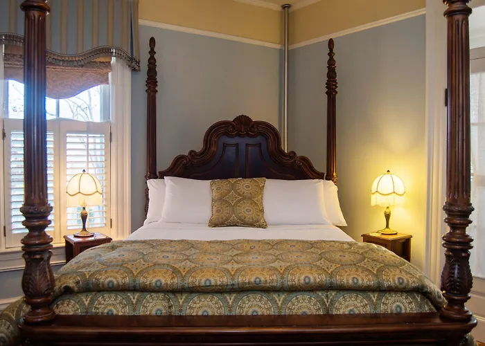 Oak Hill On Love Lane Bed And Breakfast Inn