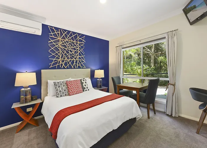 Azura Beach House B&B