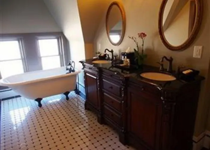 Patterson Inn