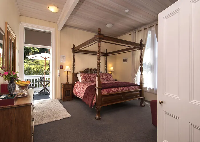 Sennen House Boutique Accommodation