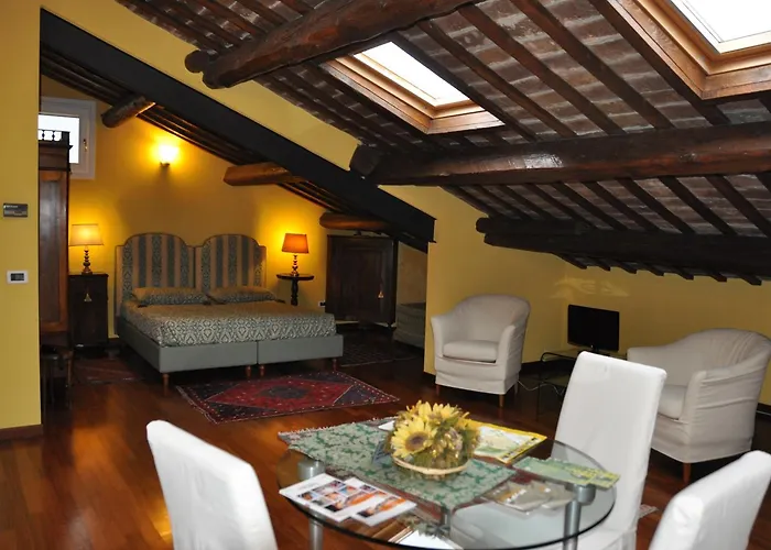 Piazza Nova Guest House