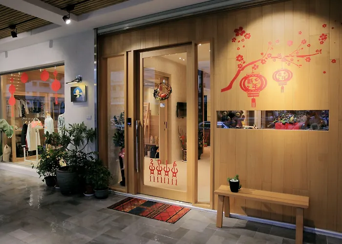 Sun Moon Lake Bed & Breakfasts 