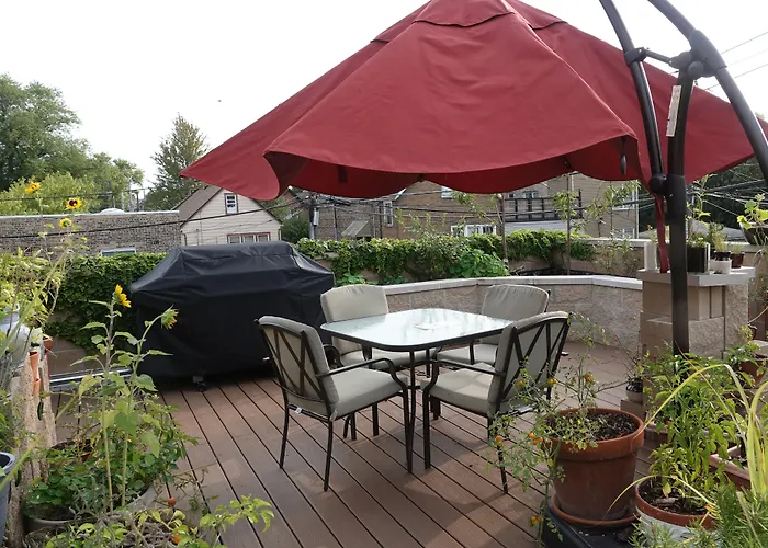 Ray'S Bucktown Bed And Breakfast