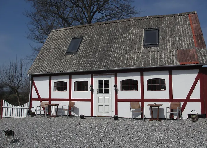 Jungshoved Praestegard B&B