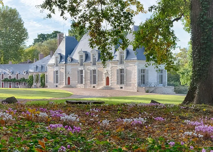 Chateau Des Grotteaux Pres Chambord