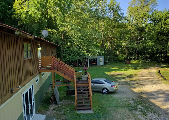 Fayetteville Bed & Breakfasts 