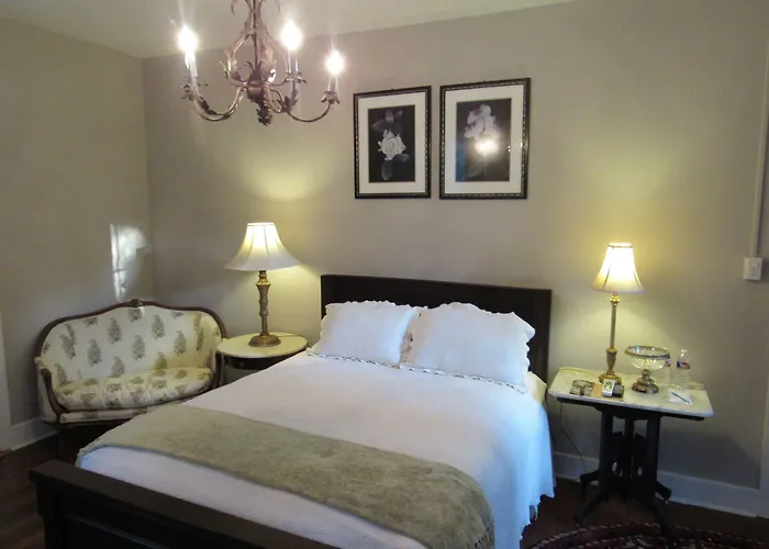 Natchez Bed & Breakfasts 