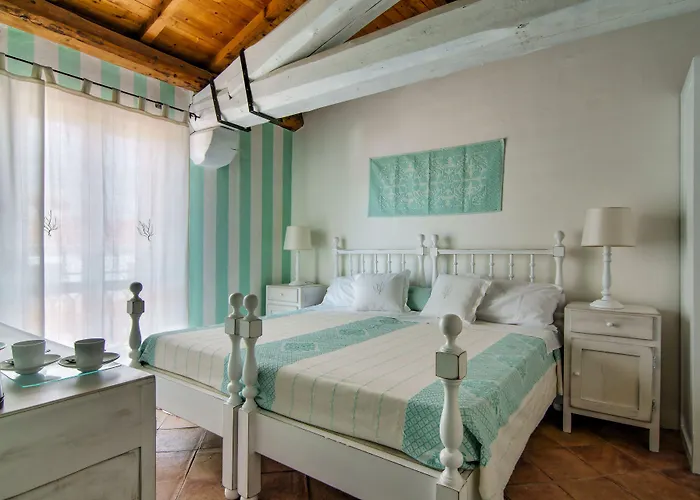 Domus Corallia-Luxury Rooms