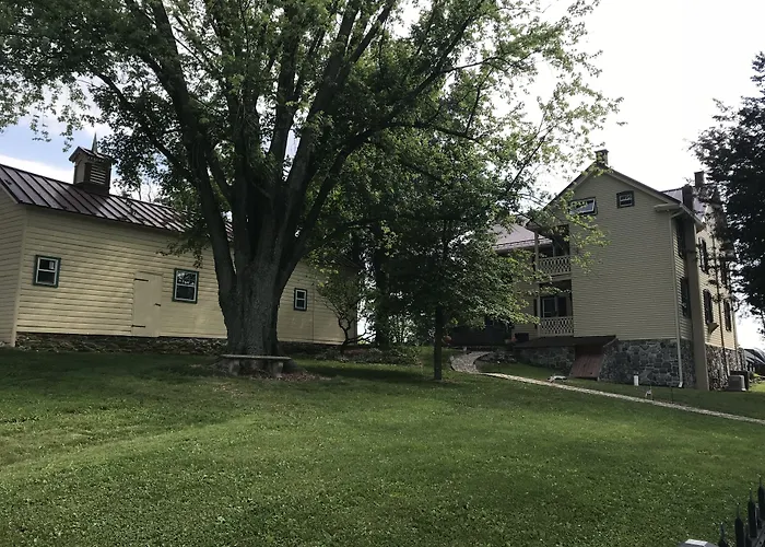Sunbury Bed & Breakfasts 