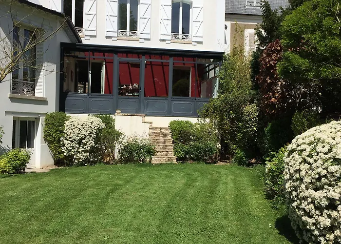 Maison D'Hotes Joussaume Latour