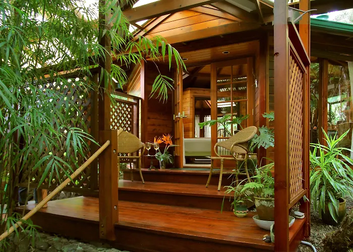 Volcano Rainforest Retreat