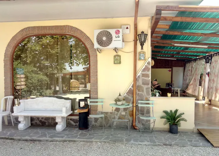 Latina Bed & Breakfasts 