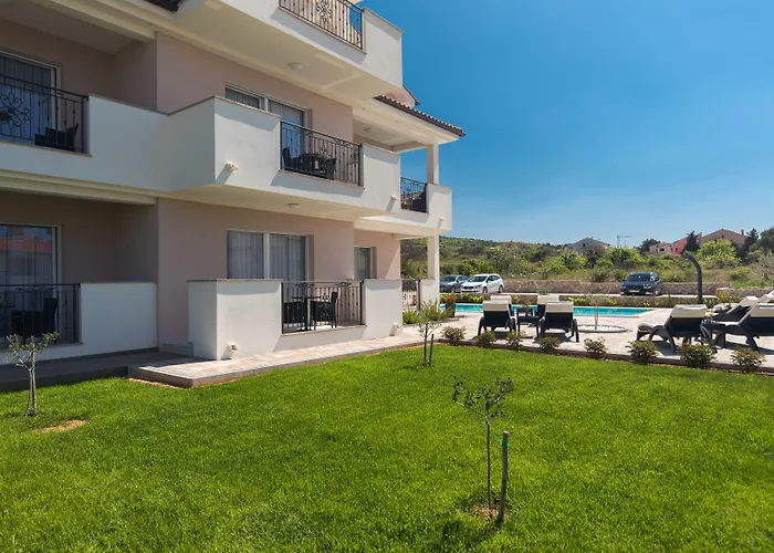 Pula Bed & Breakfasts 