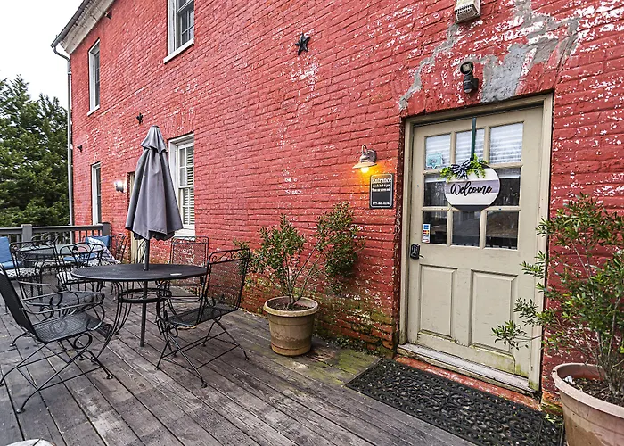 Light Horse Inn