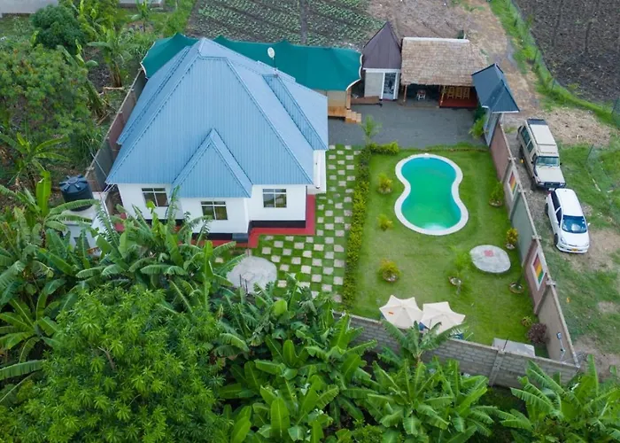Local Villa Lodge