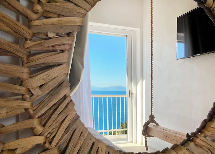 Una Villa - Amalfi Boutique Rooms B&B