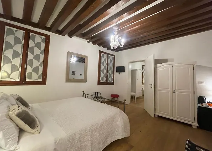 Residenza Corte Antica B&B
