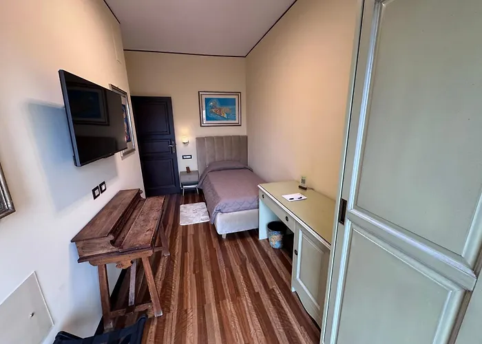 Reggio Suite