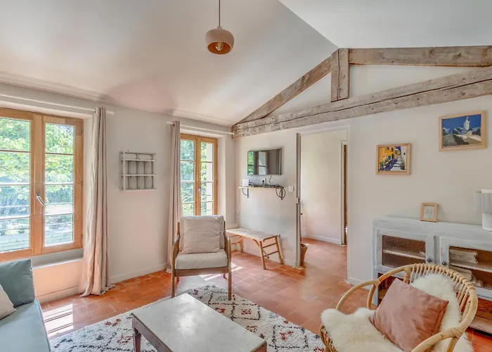 Brignoles Bed & Breakfasts 