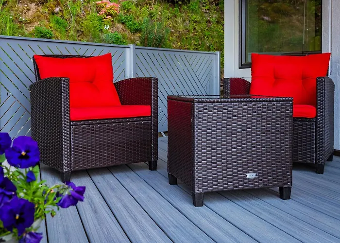 Sungate On Salt Spring - Luxurious Suite With Cedar Hot Tub & View