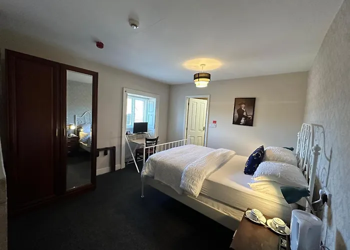 Anchor Hotel