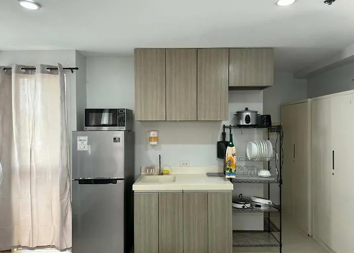 Penthouse A Near It Park