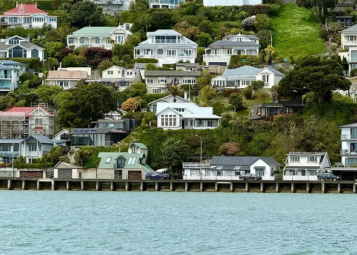 Villa Victoria - Waterfront Nelson