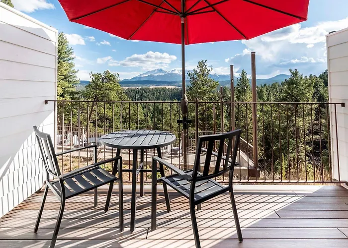 Pikes Peak Paradise Bed And Breakfast