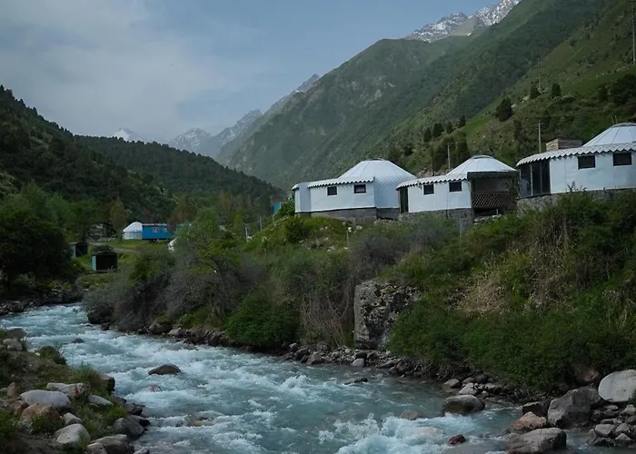 Rahmat Yurts