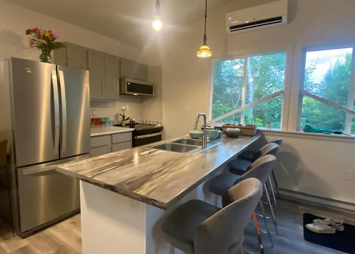 Shediac Beach Cottage- Pointe Du Chene 2 Bedroom