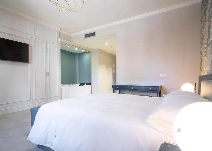 Piazza Duomo Guest House