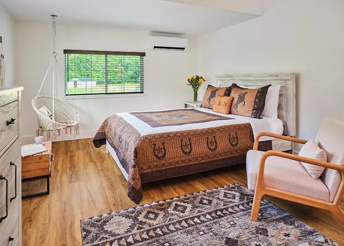 Saddleview Bed & Breakfast