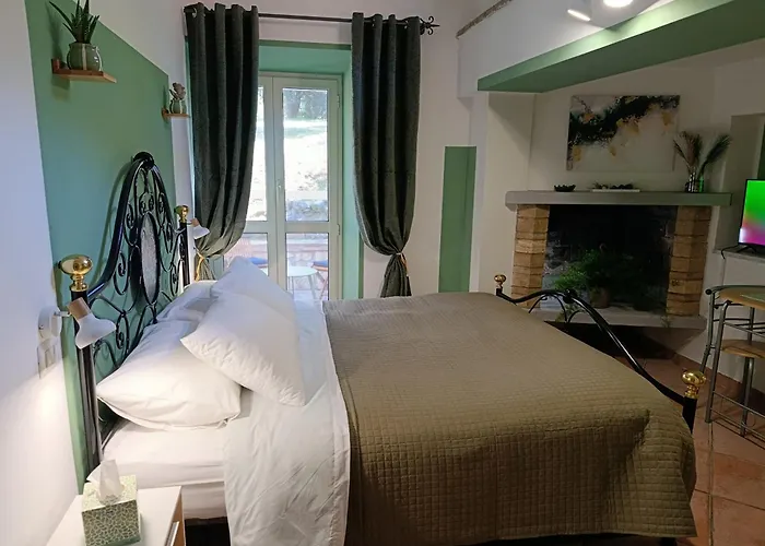 Faraway House B&B