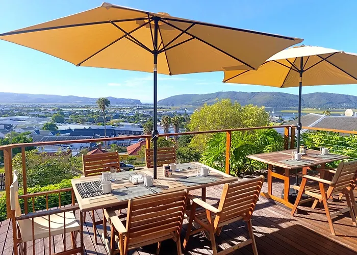 Guinea Fowl Lodge - Lagoon & Heads View B&B, Central Knysna