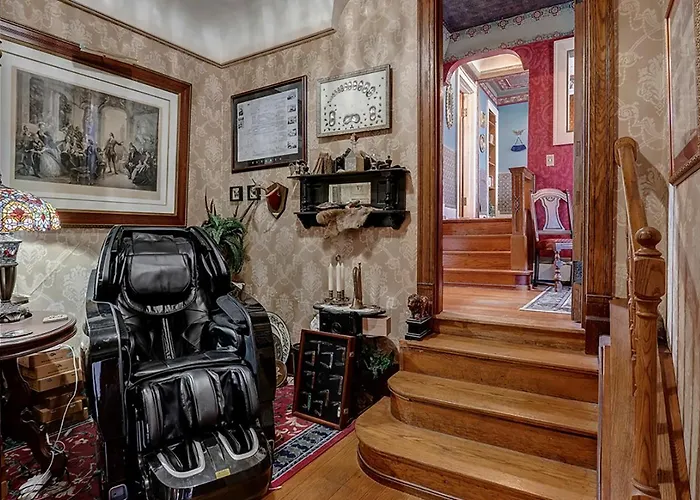 Schuster Mansion Bed & Breakfast