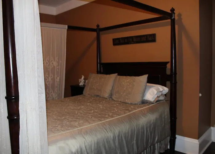 Grand Rapids Bed & Breakfasts 